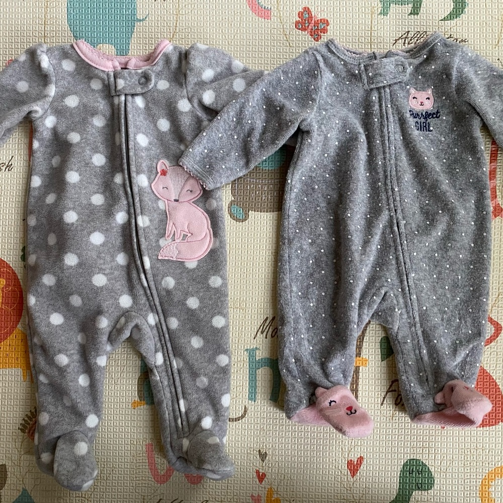 2 Carter’s NB footies
